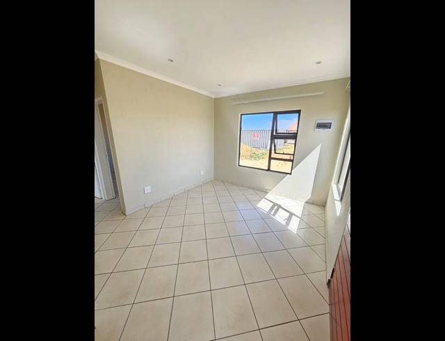 3 BEDROOM HOUSE FOR SALE IN WINDMILL PARK